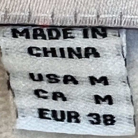 Like new P.J. SALVAGE Kiss Lip Print Long Sleeve Crewneck Sweatshirt Siz… - Picture 5 of 8